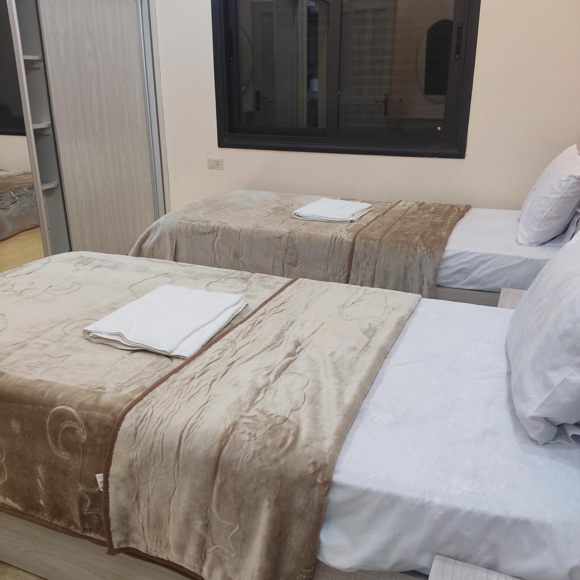 Lotus Housing For Furnished Apartment Gerasa