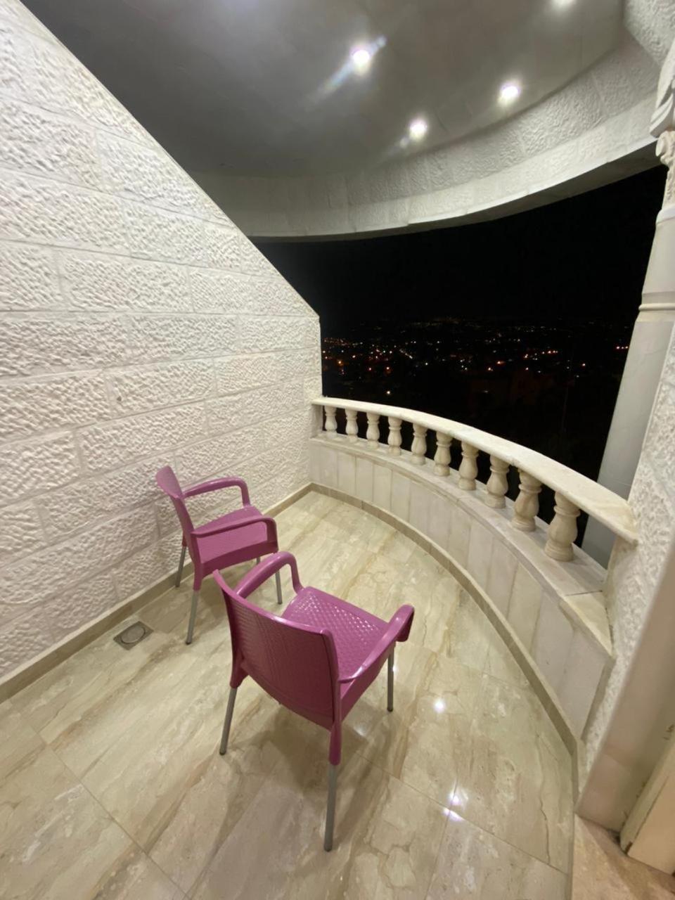 Lotus Housing For Furnished Apartment Gerasa
