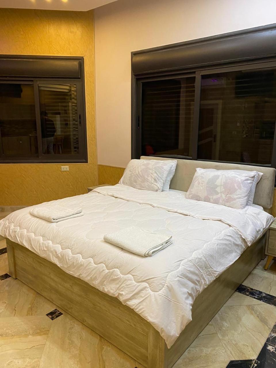 Lotus Housing For Furnished * Gerasa